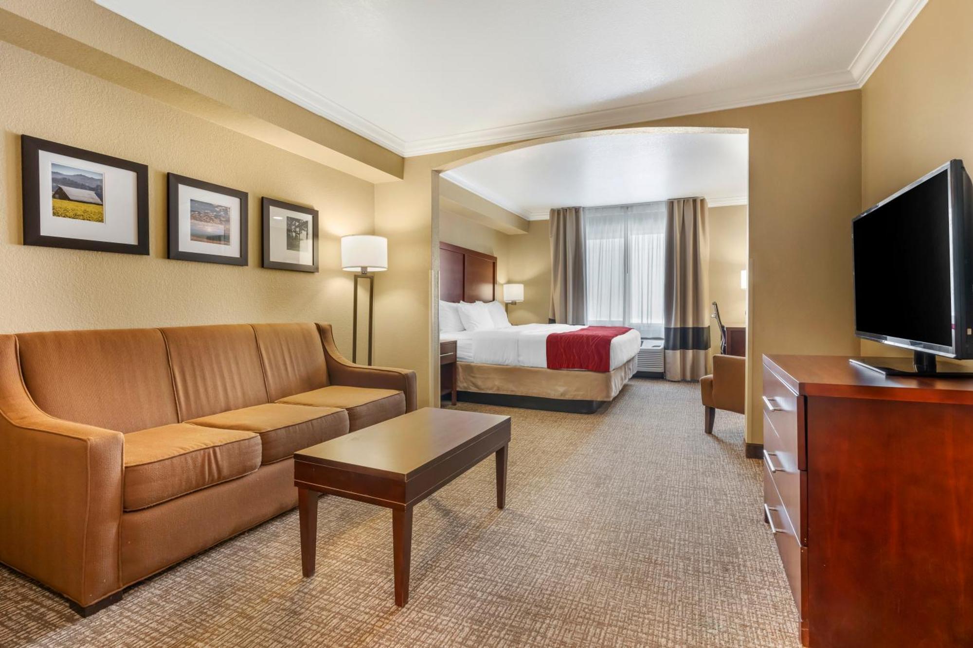 Comfort Hotel *